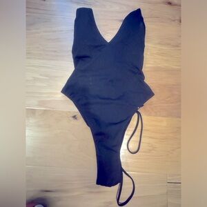 COPY - TA3 hi cut plungey medium